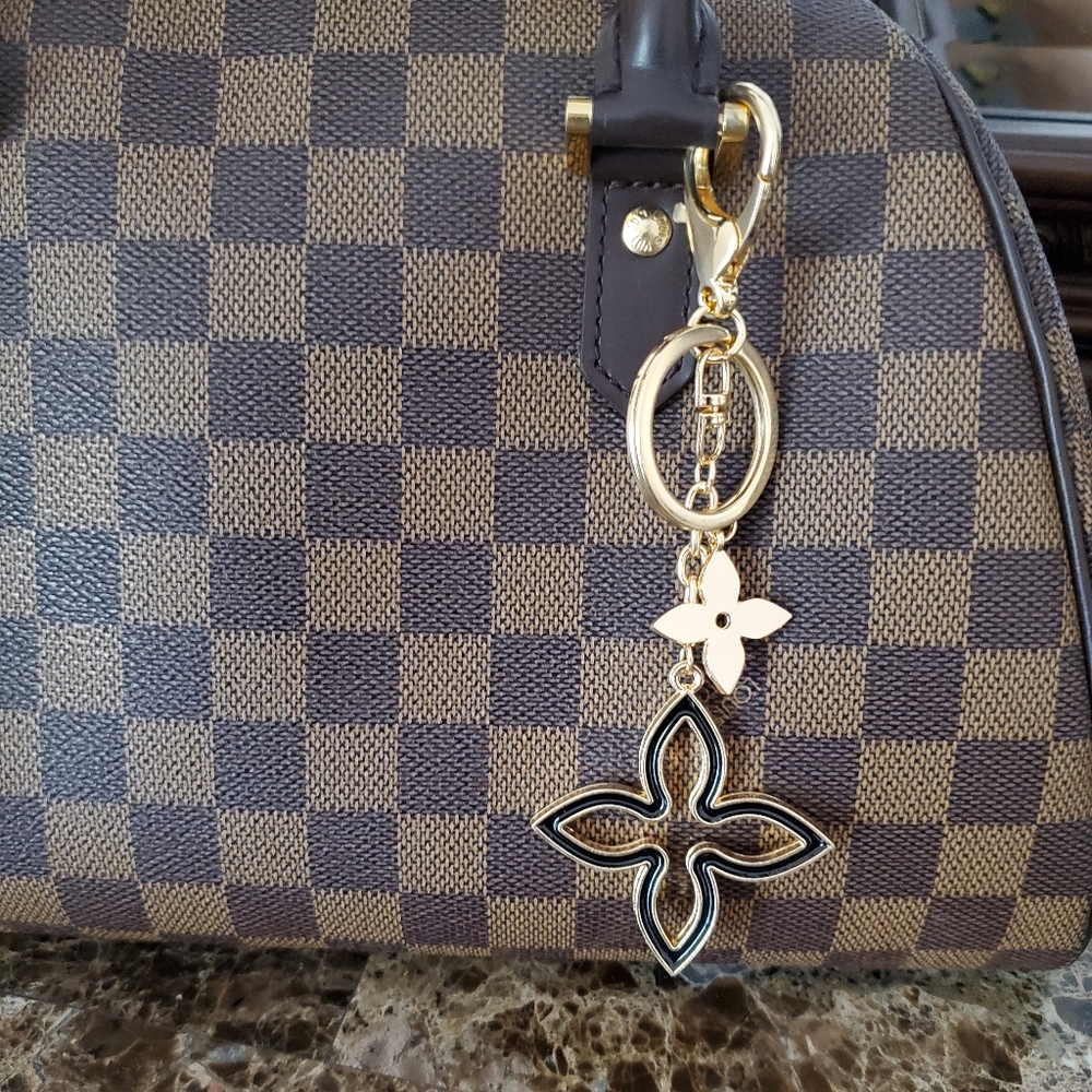 🌼Beautiful keychain🌼 - Picture 2 of 4